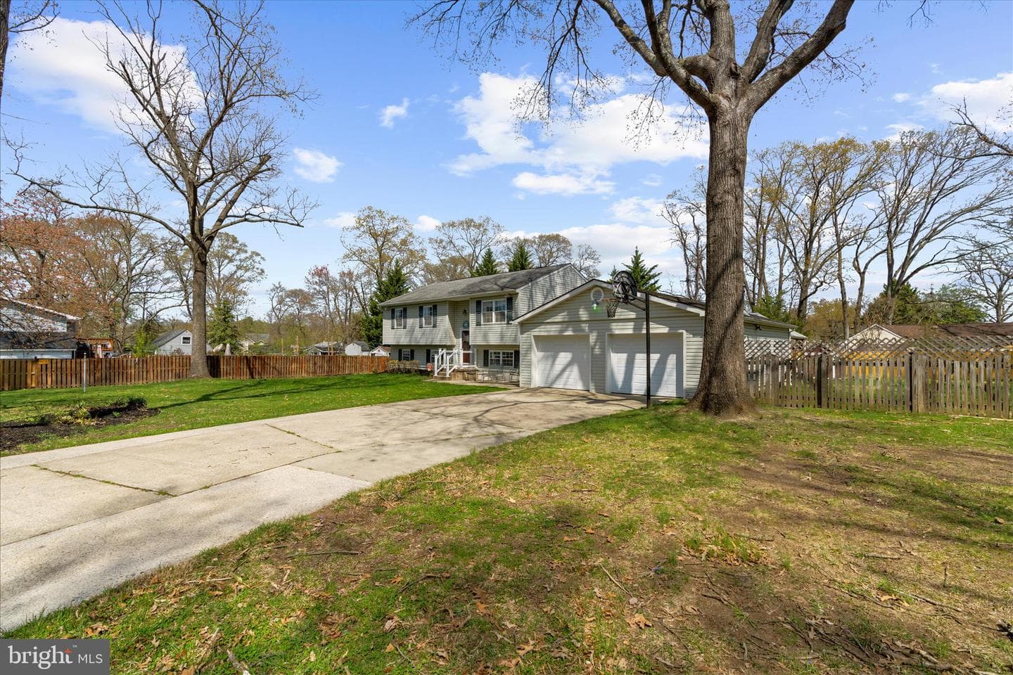 610 Sutton Drive photo 5