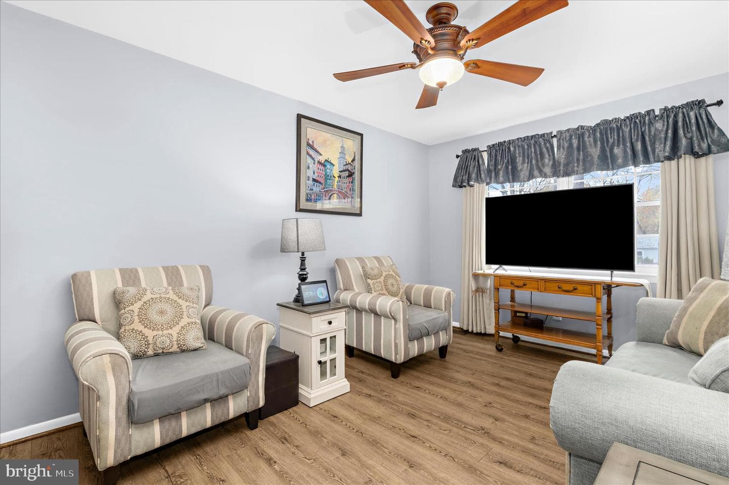 610 Sutton Drive photo 9