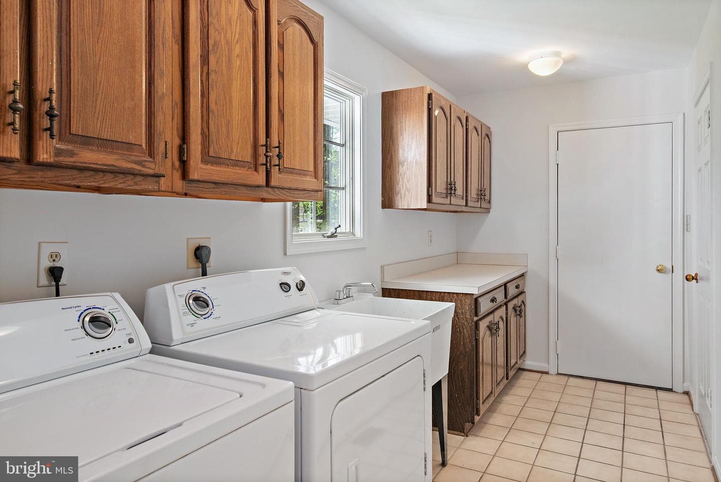 1788 Rochester Street photo 29