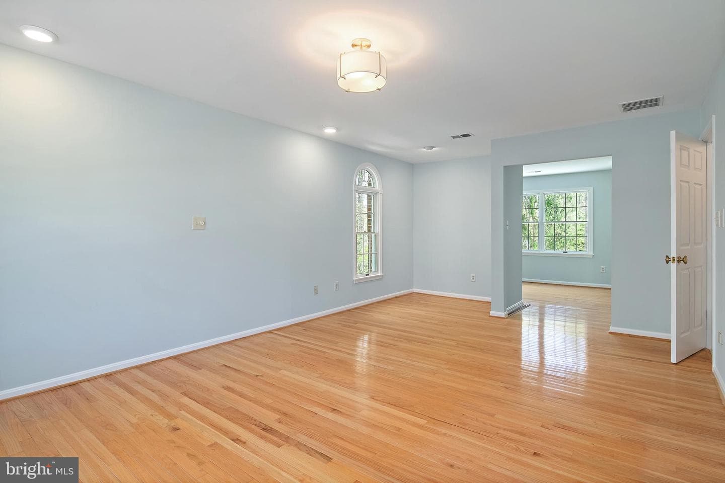 1788 Rochester Street photo 32