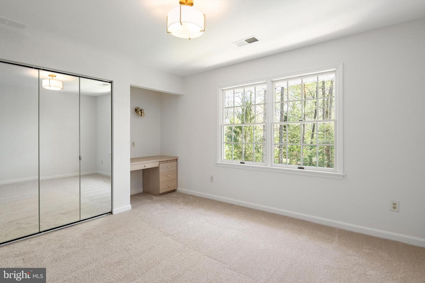 1788 Rochester Street photo 38