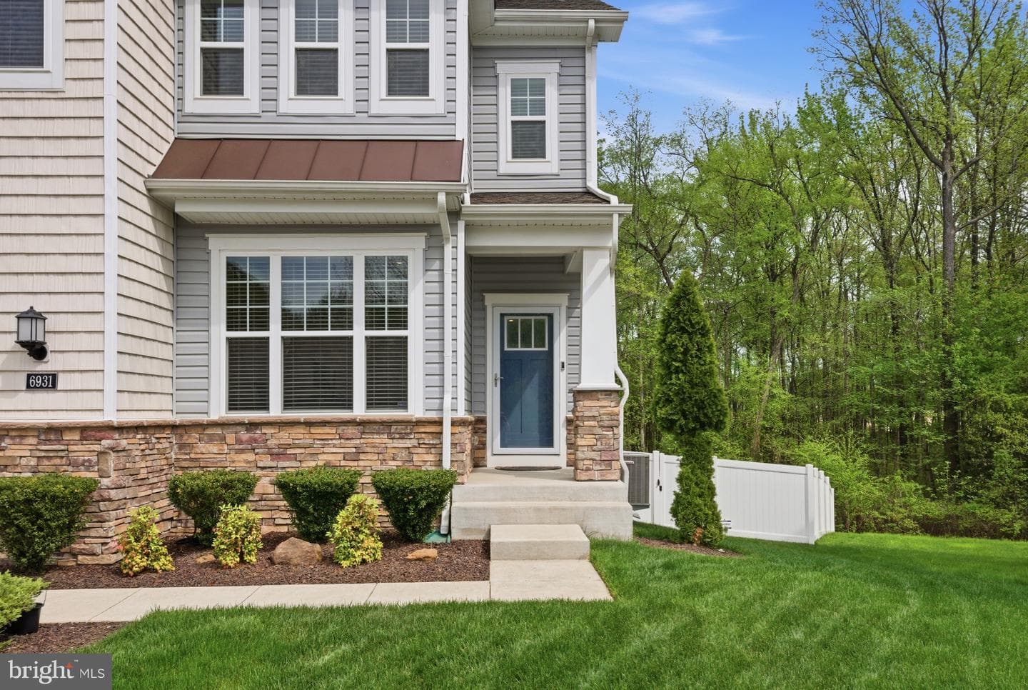 6931 Galesbury Court photo 2