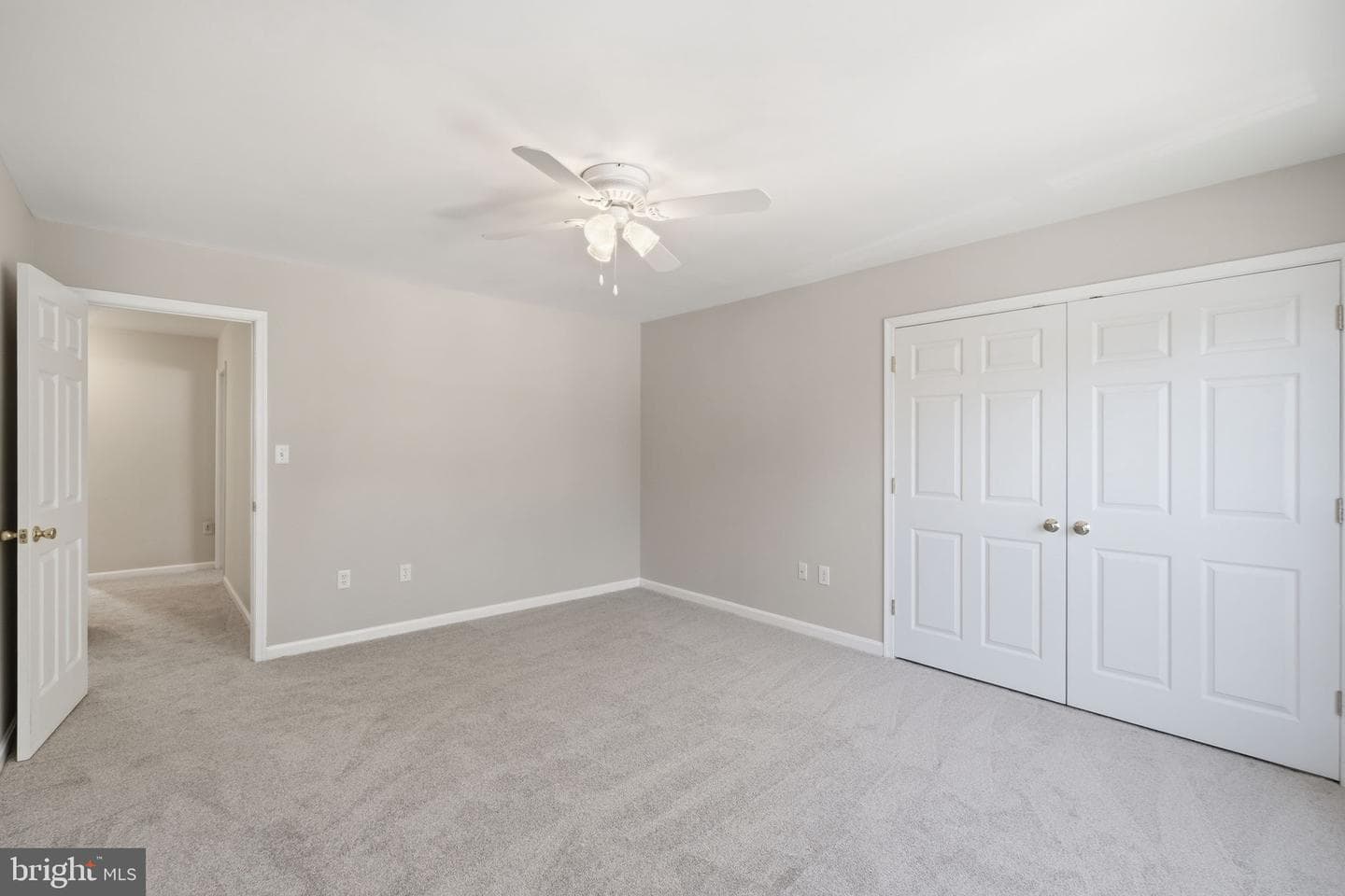 426 Riverside Drive photo 23