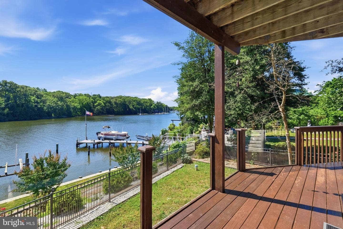 426 Riverside Drive photo 27
