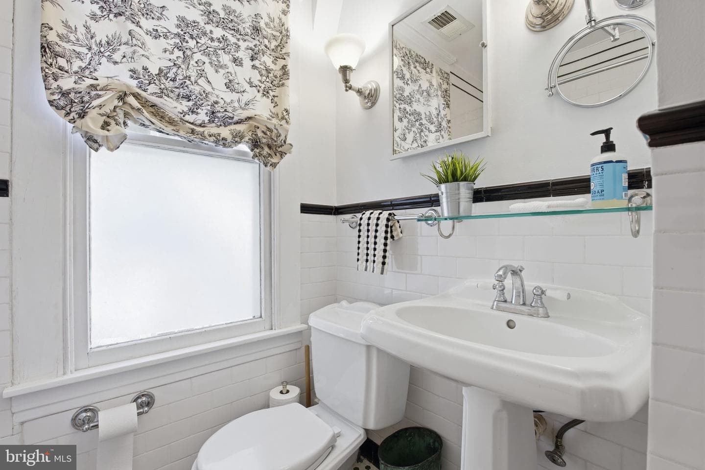 46 Lafayette Avenue photo 16