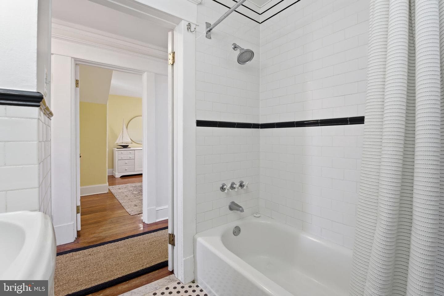 46 Lafayette Avenue photo 17