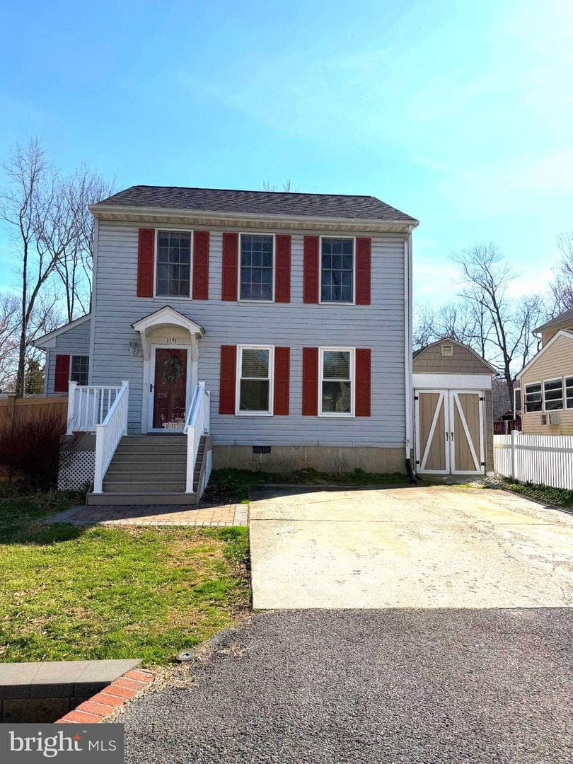 1191 Spruce Avenue photo 3