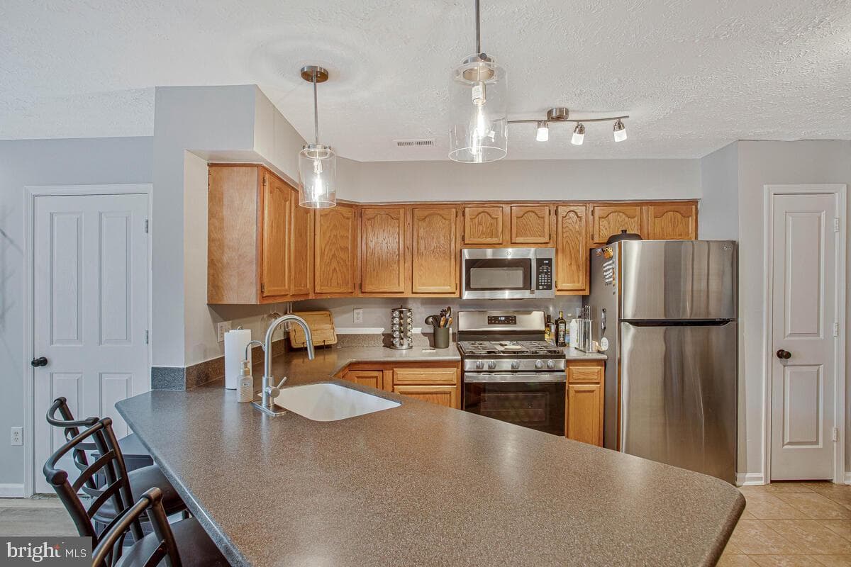 1833 Watch House Circle S photo 15