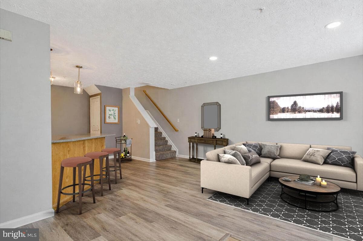 1833 Watch House Circle S photo 5