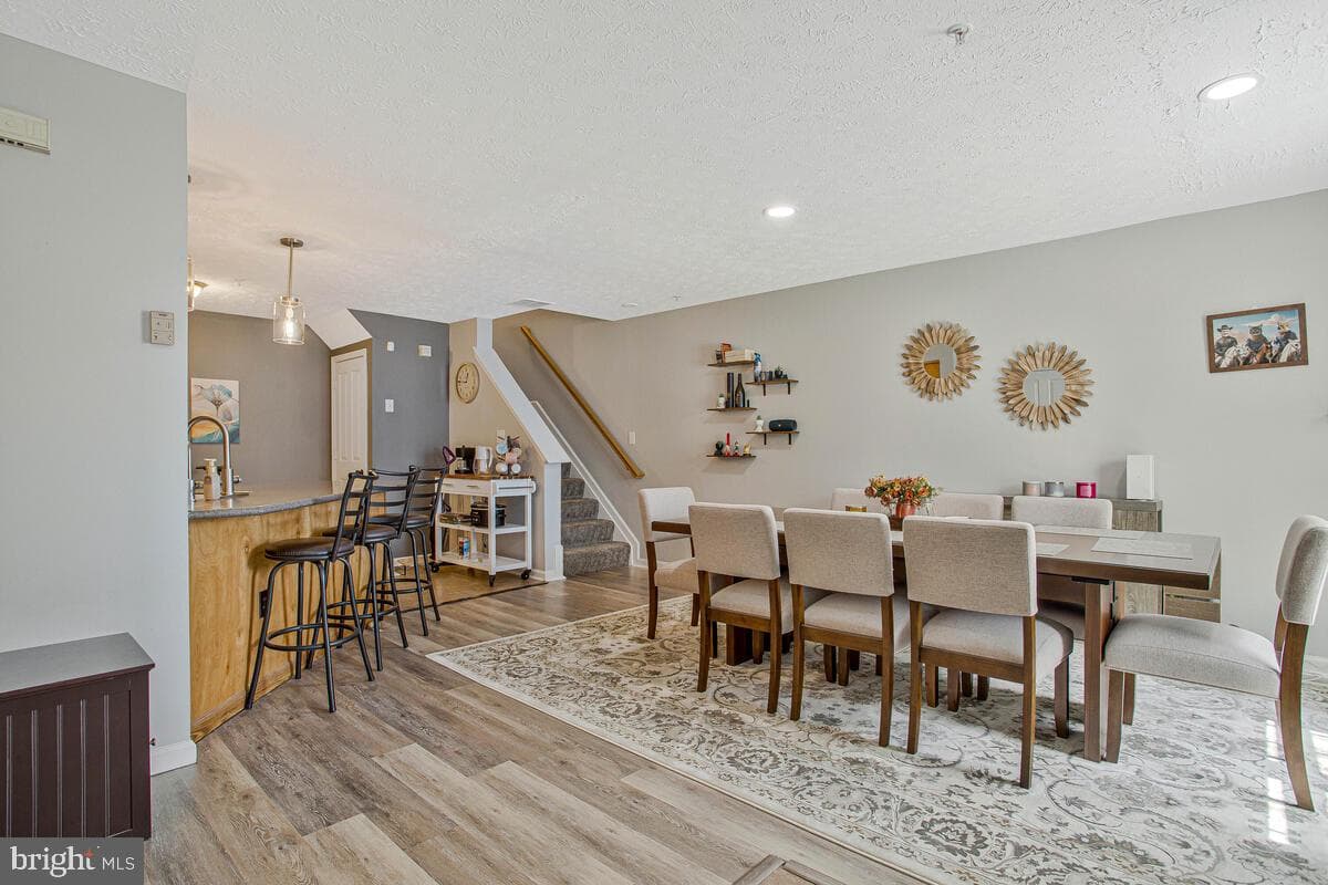 1833 Watch House Circle S photo 9