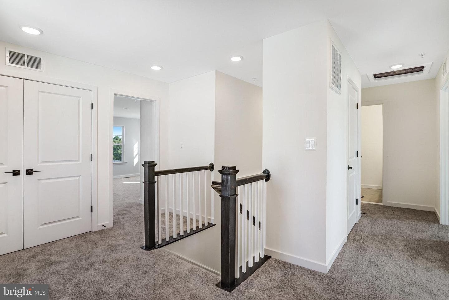 5737 Howard Drive photo 42
