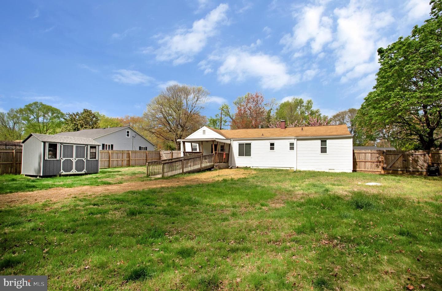 114 River Road photo 29