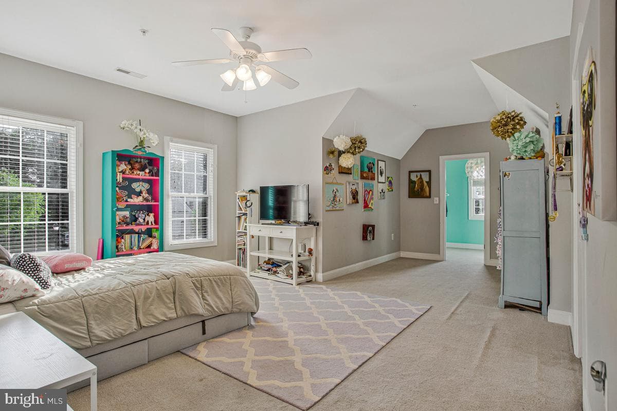27 Hunting Court photo 46