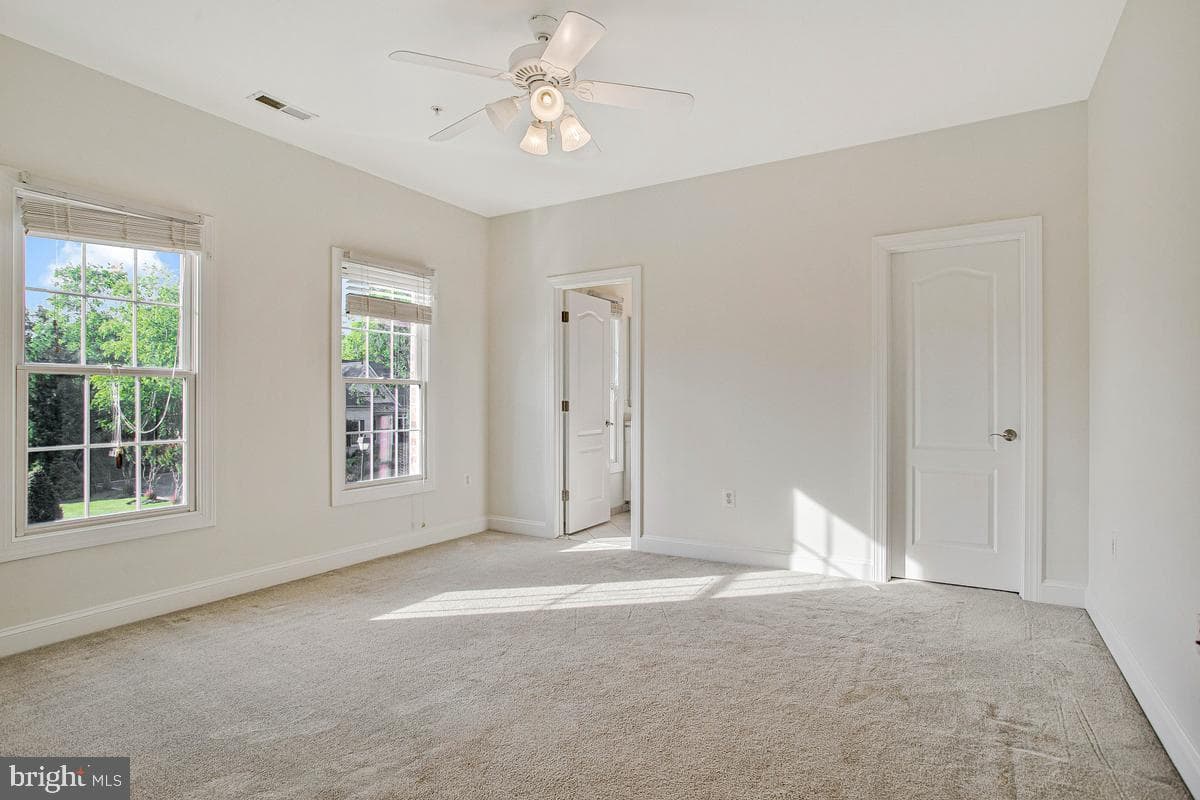27 Hunting Court photo 48