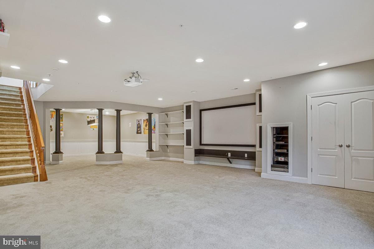 27 Hunting Court photo 55