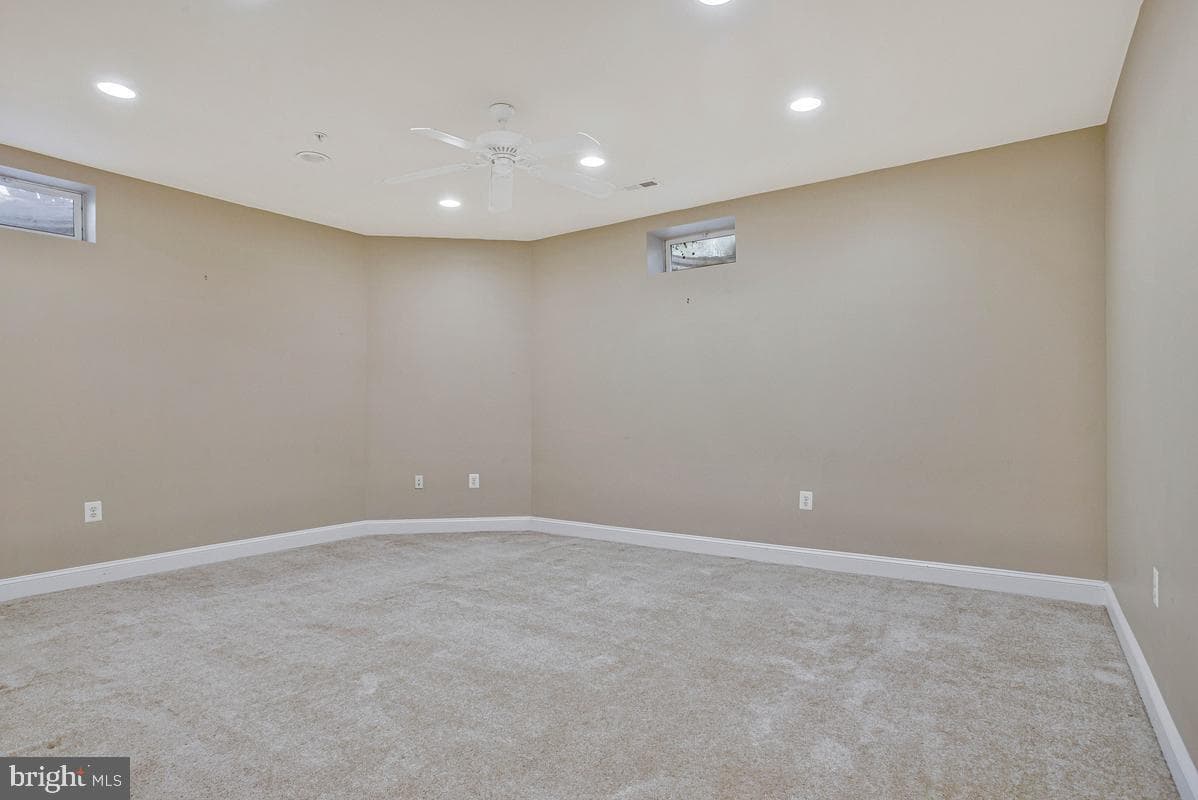27 Hunting Court photo 64