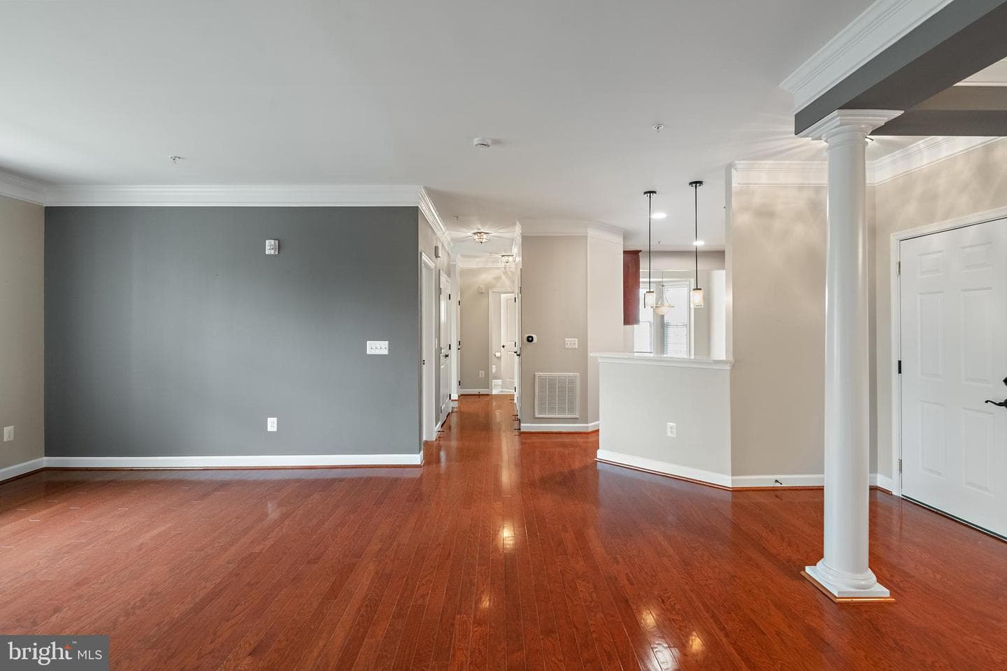 1523 Enyart Way #102 photo 11