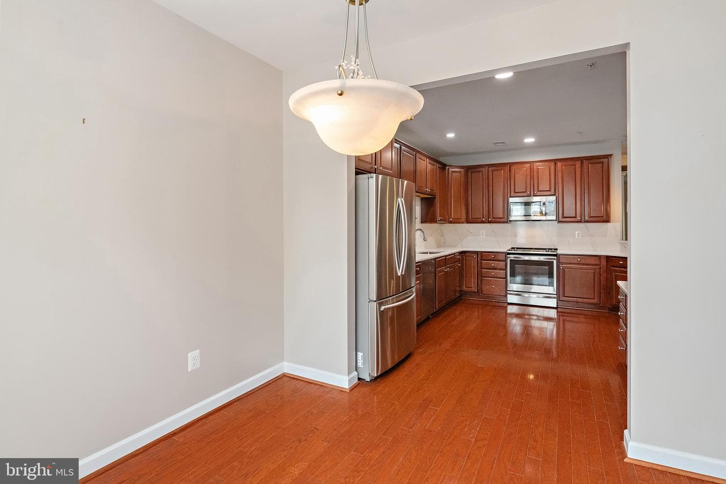 1523 Enyart Way #102 photo 20