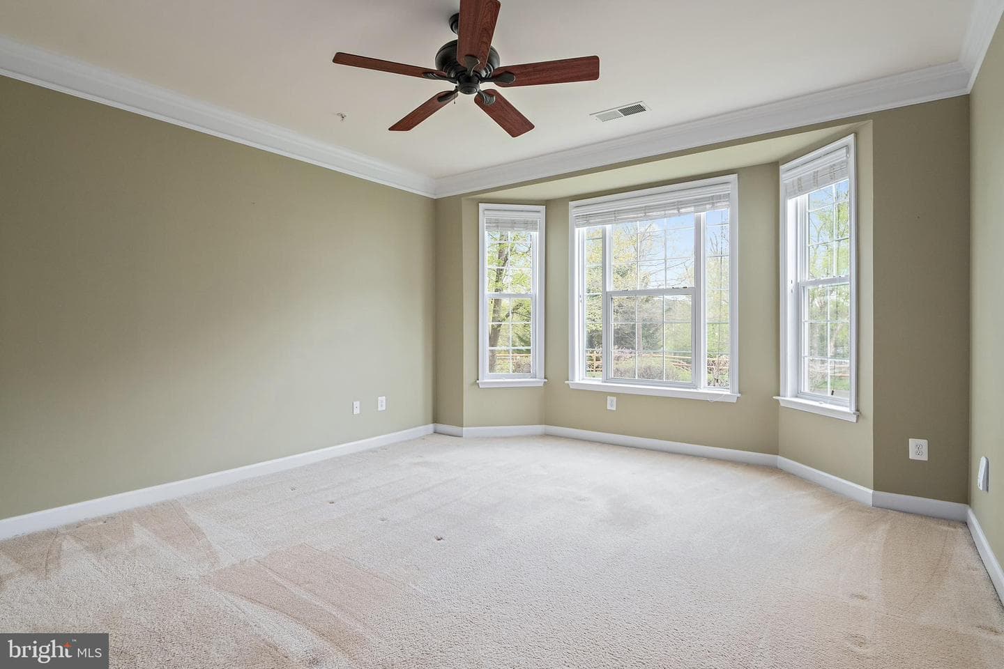 1523 Enyart Way #102 photo 23