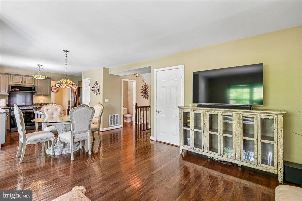 1102 Callisto Court photo 15
