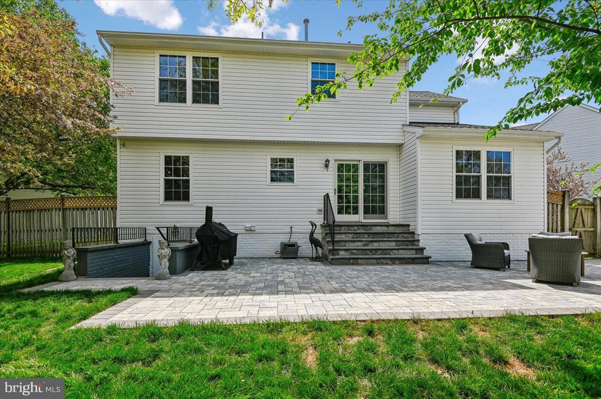 1102 Callisto Court photo 2