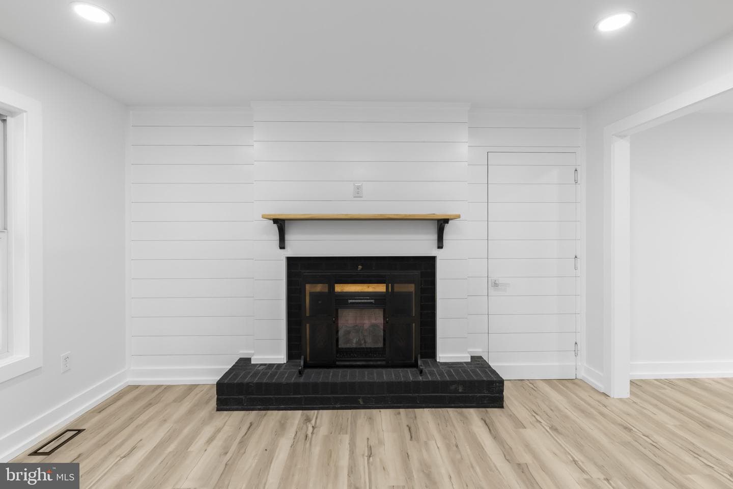 767 Bon Haven Drive photo 9