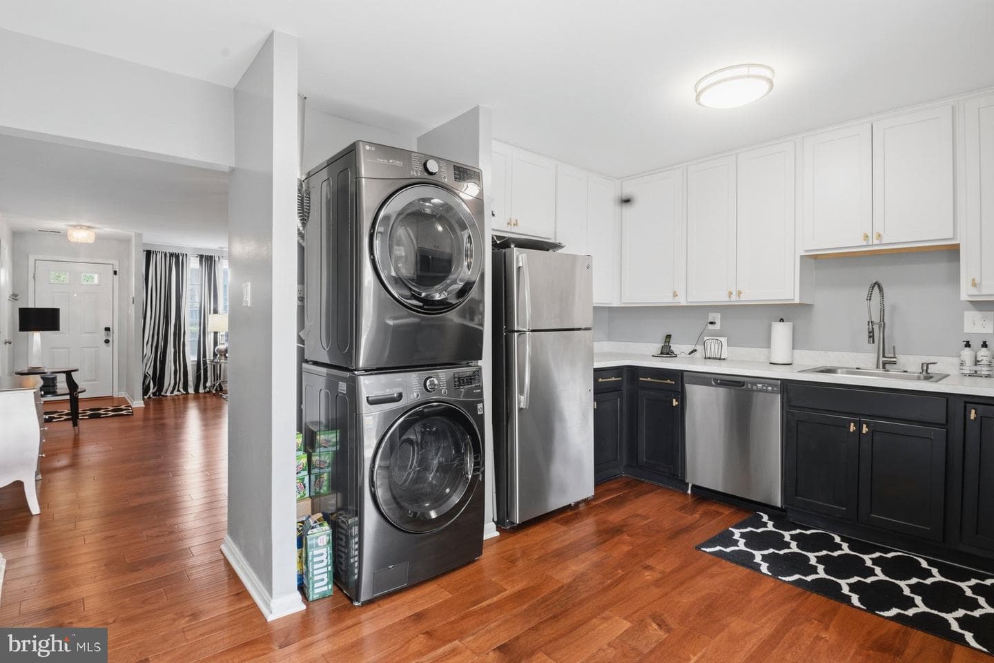 1612 W Bancroft Lane #144 photo 11