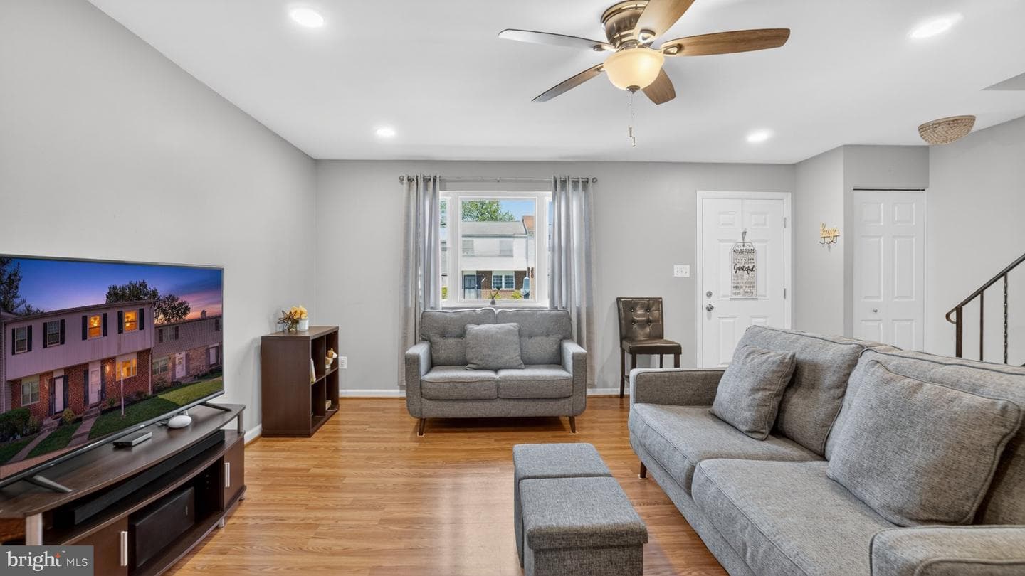 457 Mainview Court photo 5