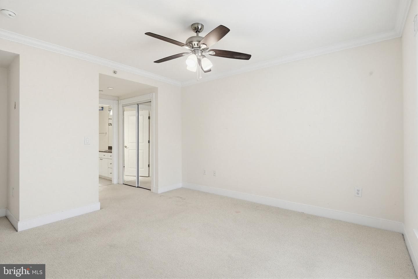 5 Park Place #425 photo 6