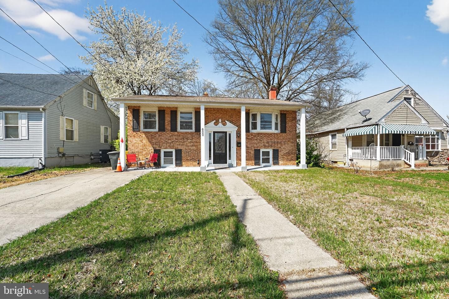 600 Oakwood Road