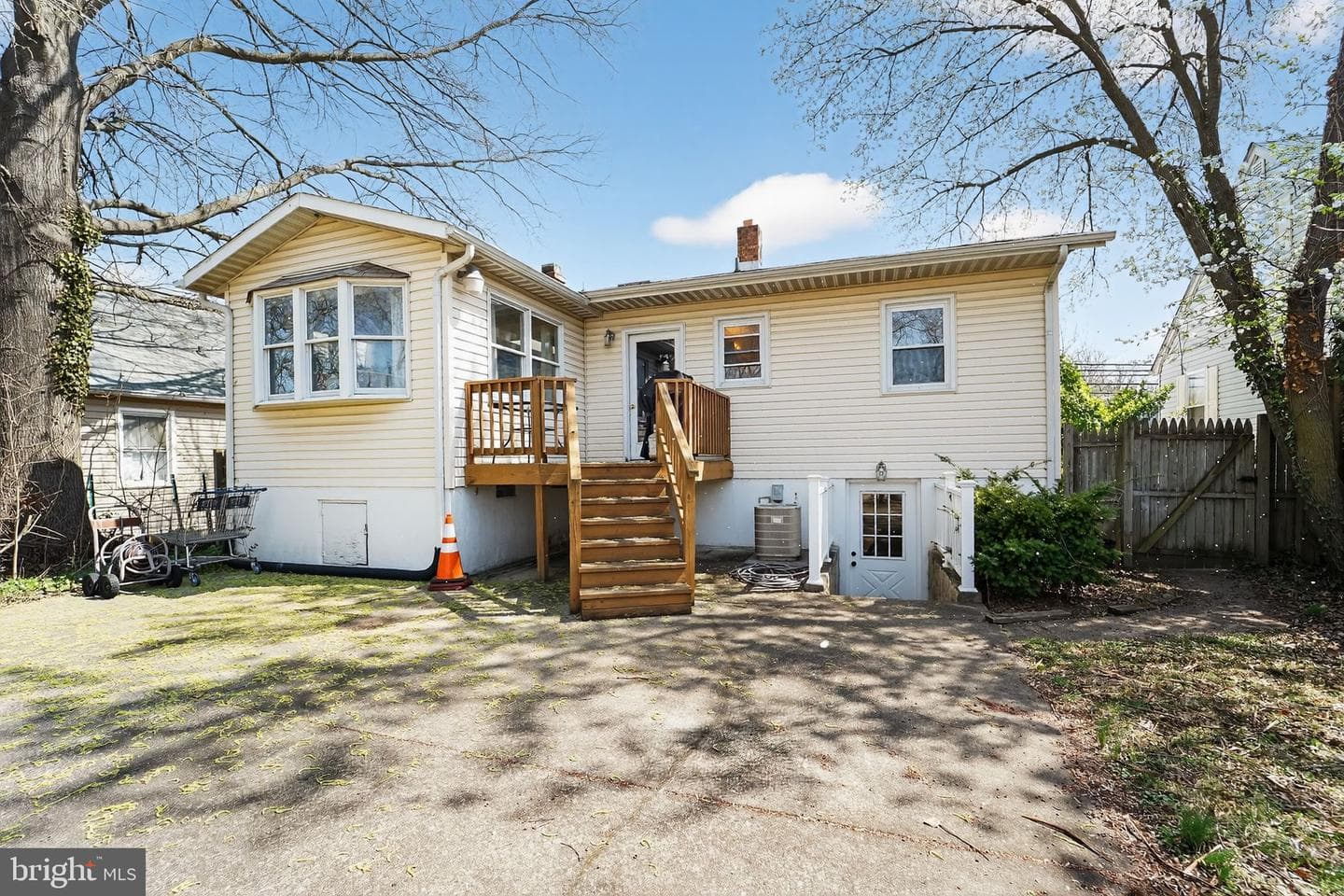 600 Oakwood Road photo 14
