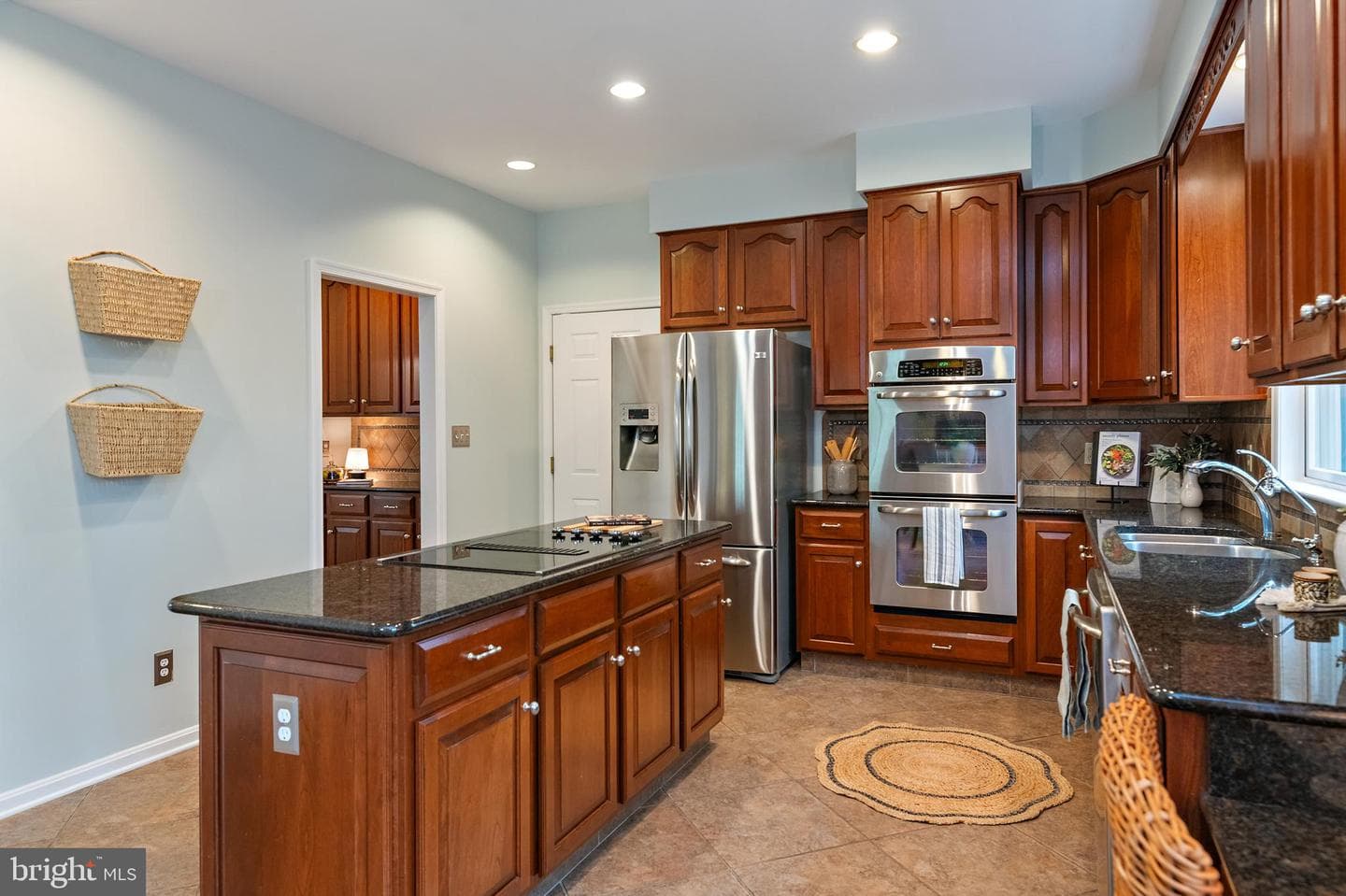 150 S River Landing Road photo 14