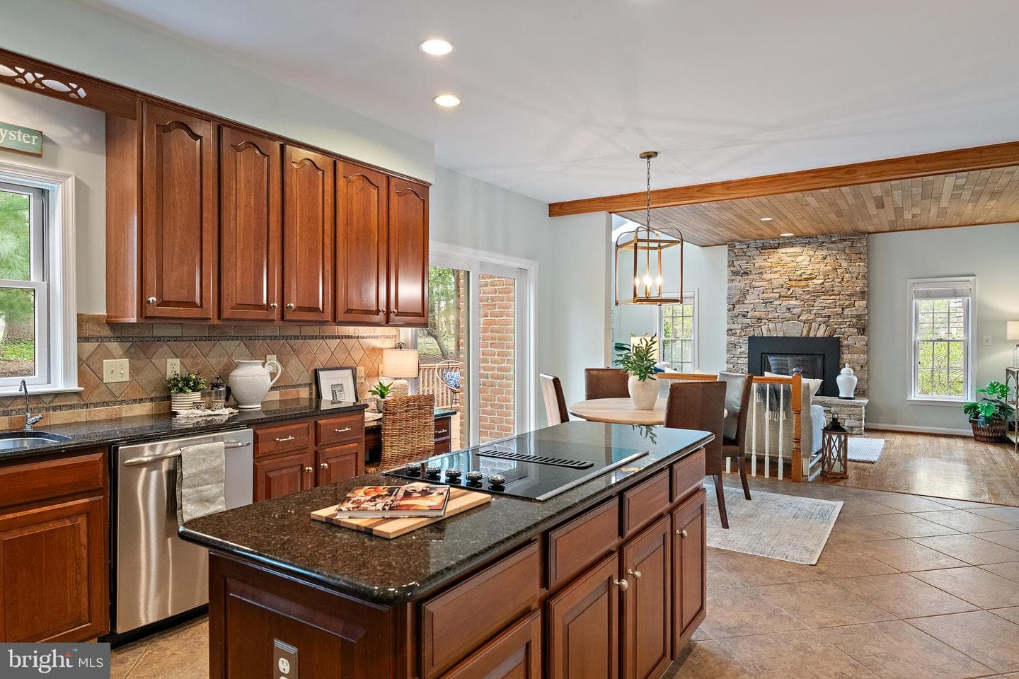 150 S River Landing Road photo 17