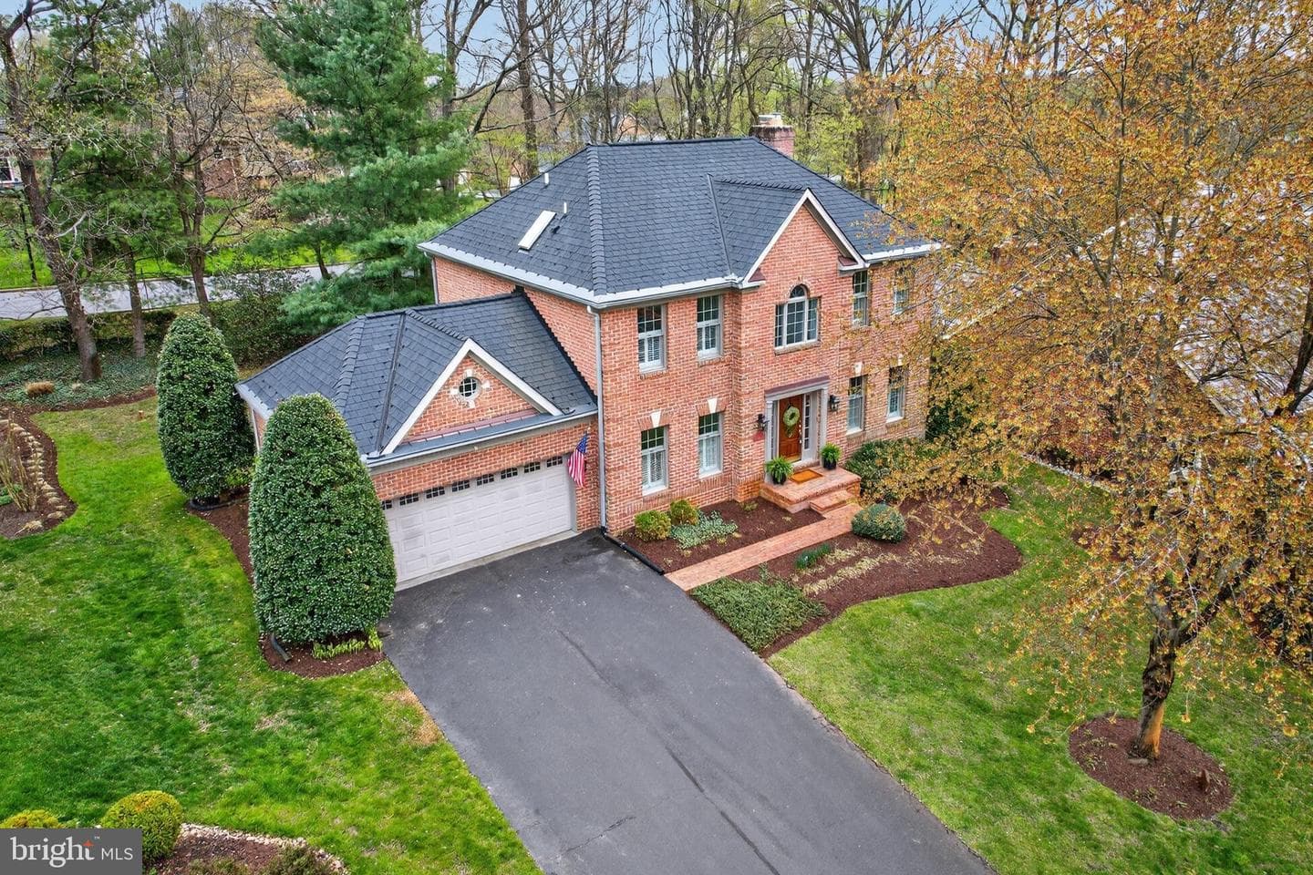 150 S River Landing Road photo 2