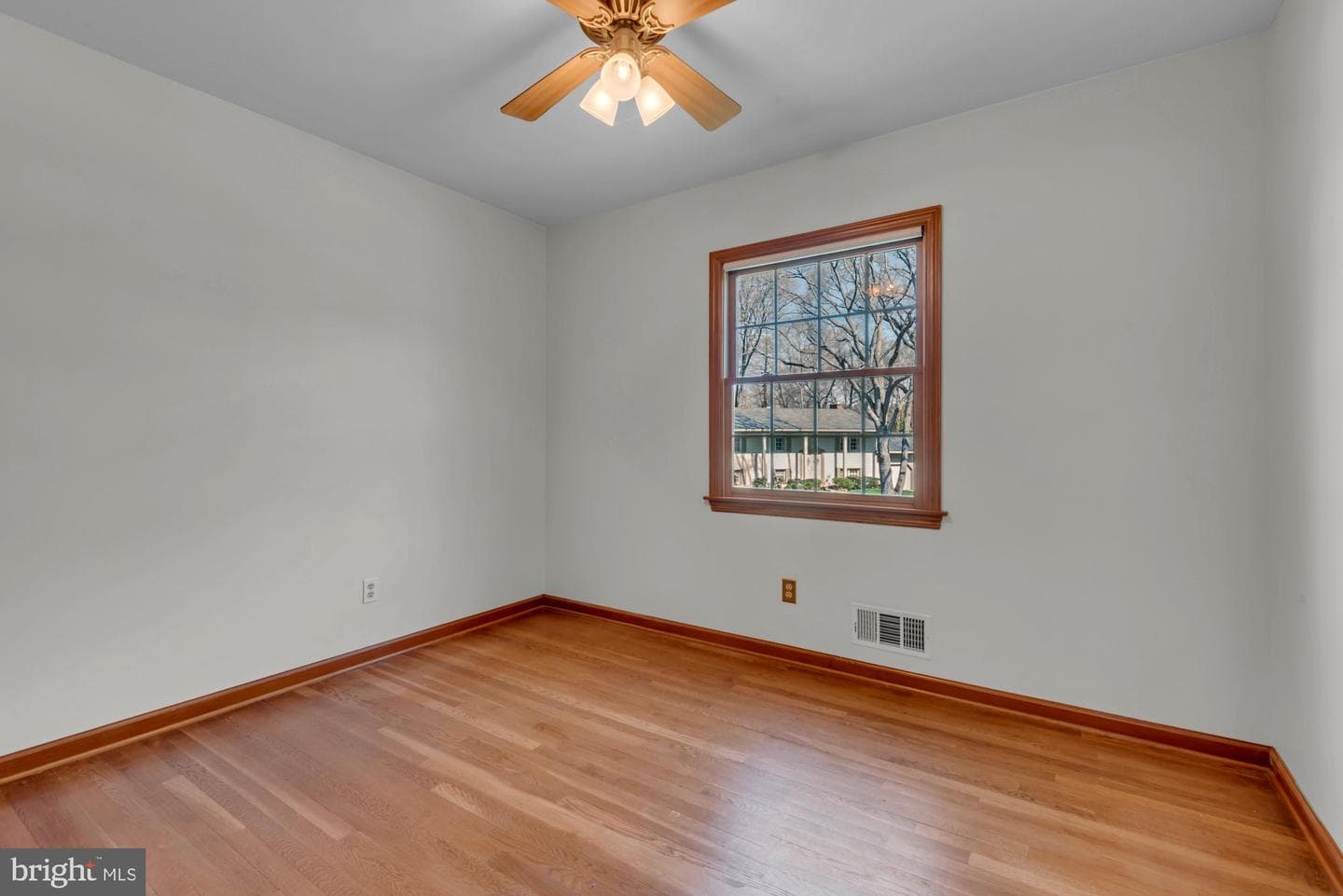 179 Grosvenor Lane photo 33