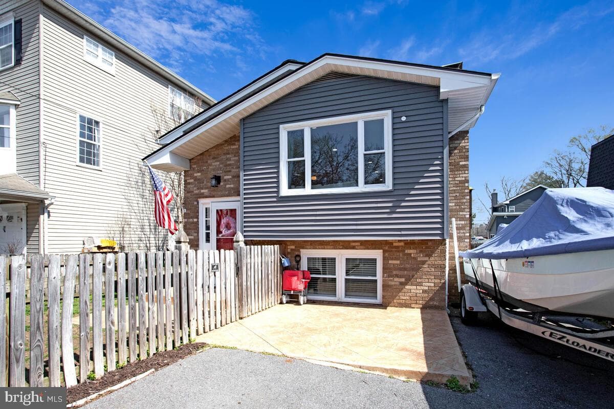 1615 Ruxton Road photo 2