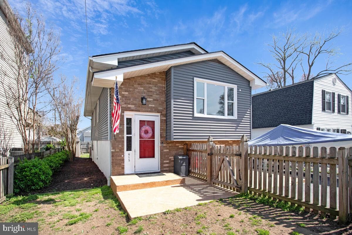 1615 Ruxton Road photo 5