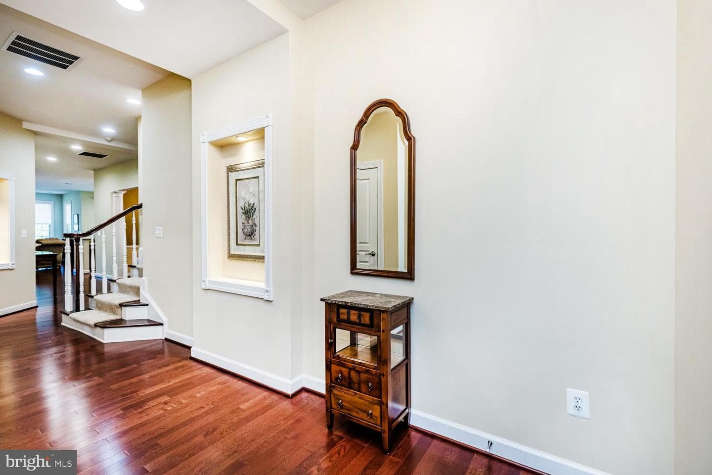306 Grindstone Drive photo 3