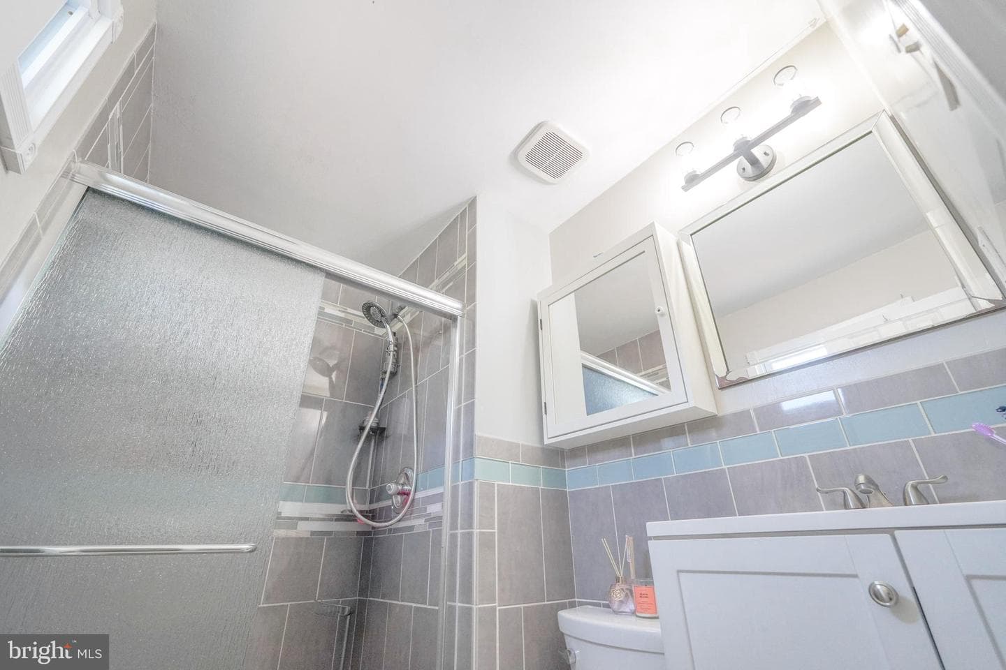 7703 Meath Court photo 17