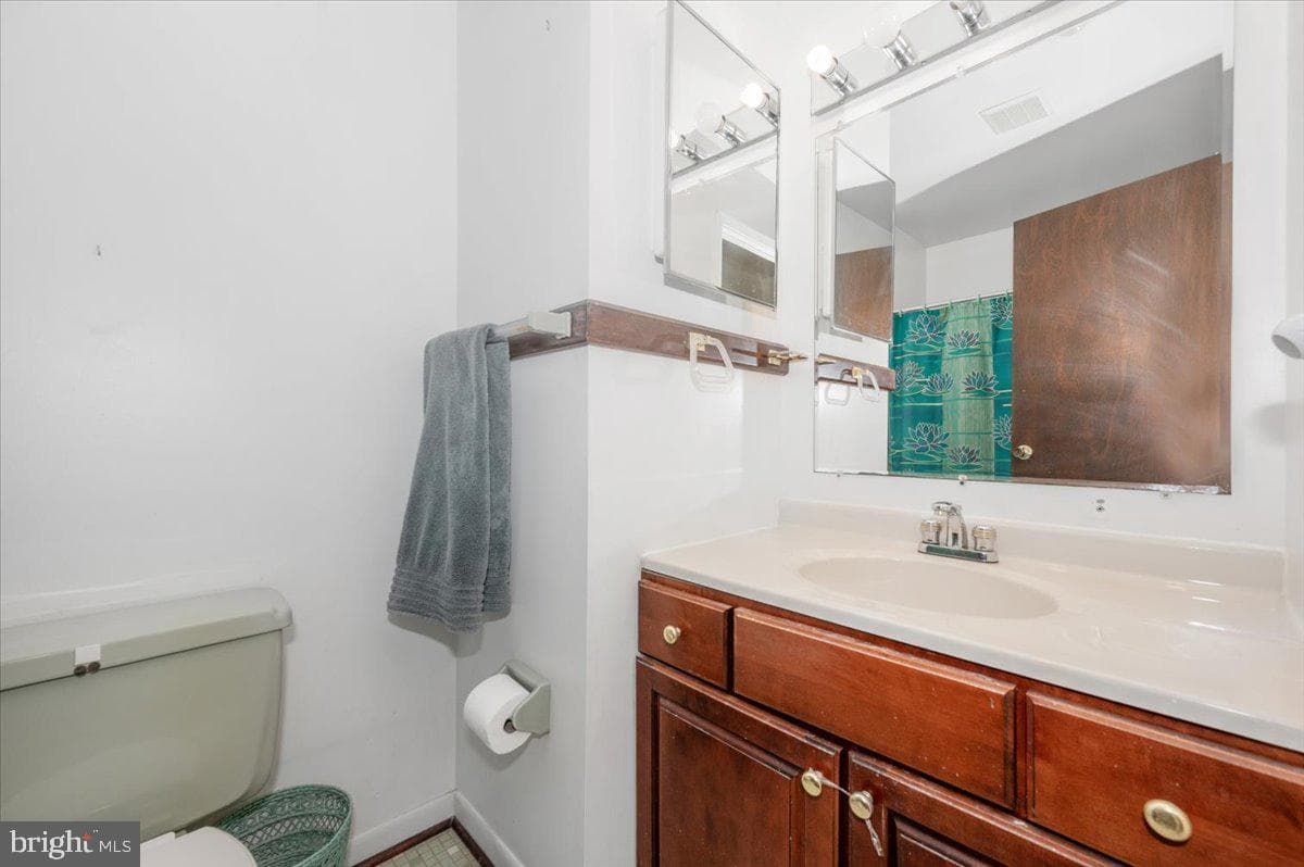 1300 Holliben Road photo 30