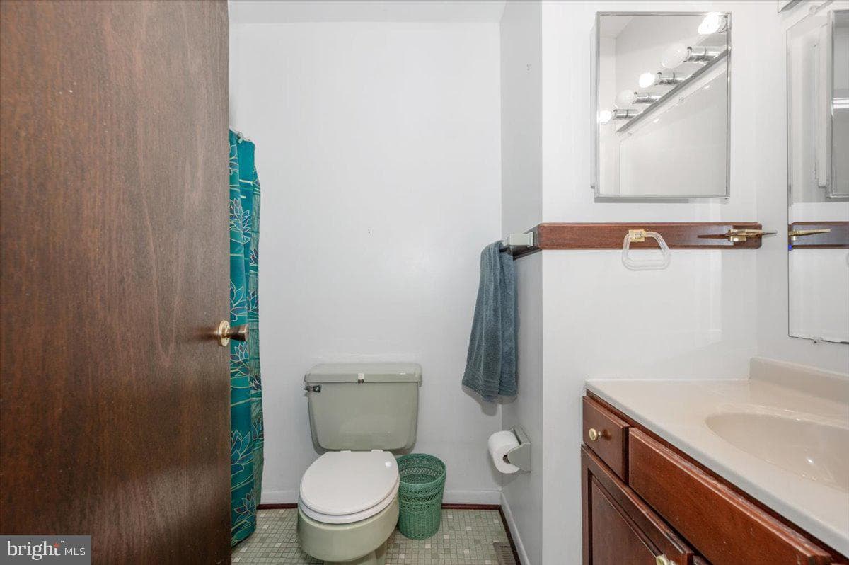 1300 Holliben Road photo 31