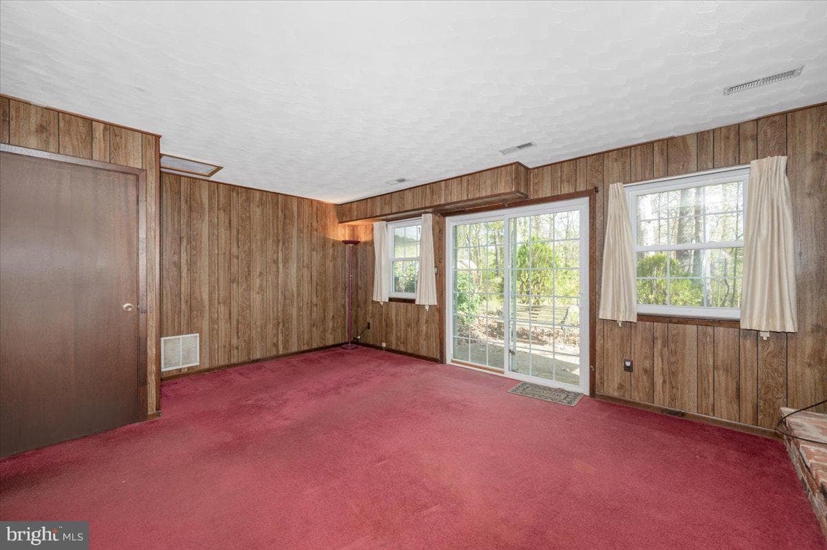 1300 Holliben Road photo 37