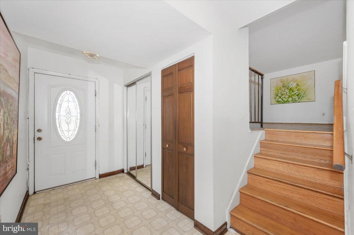 1300 Holliben Road photo 4