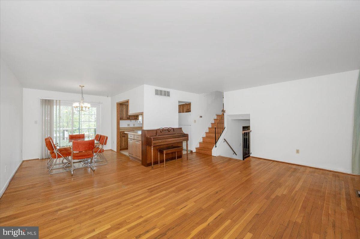 1300 Holliben Road photo 8