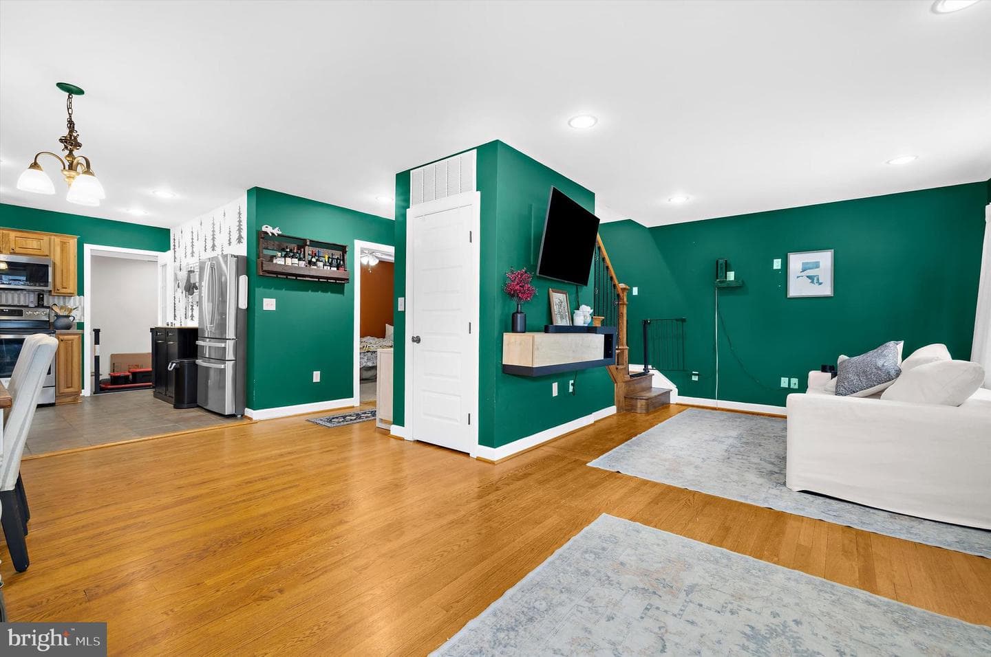 225 Obrecht Road photo 10