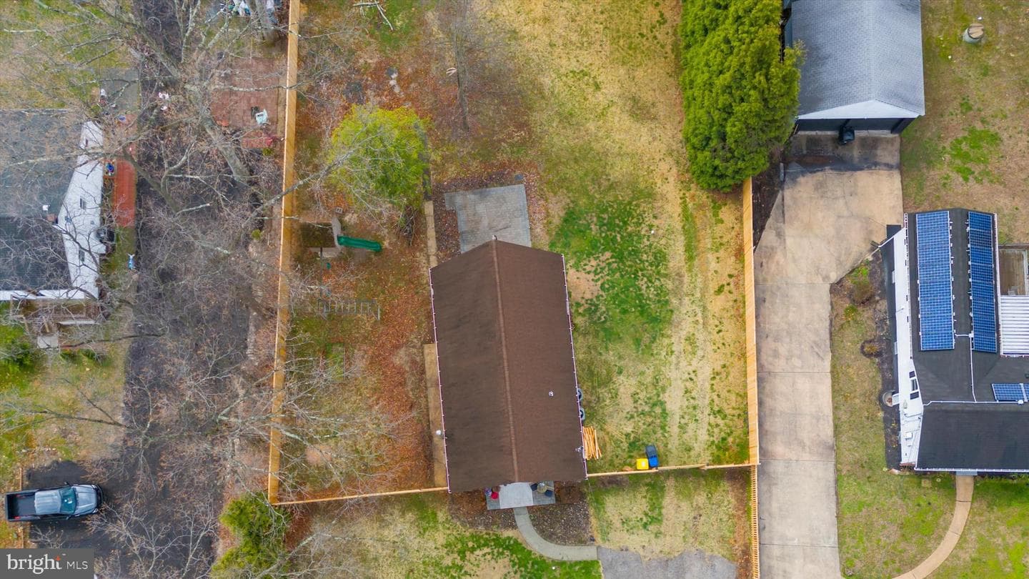 225 Obrecht Road photo 55