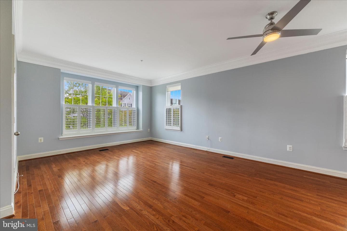 608 S Cherry Grove Avenue photo 9