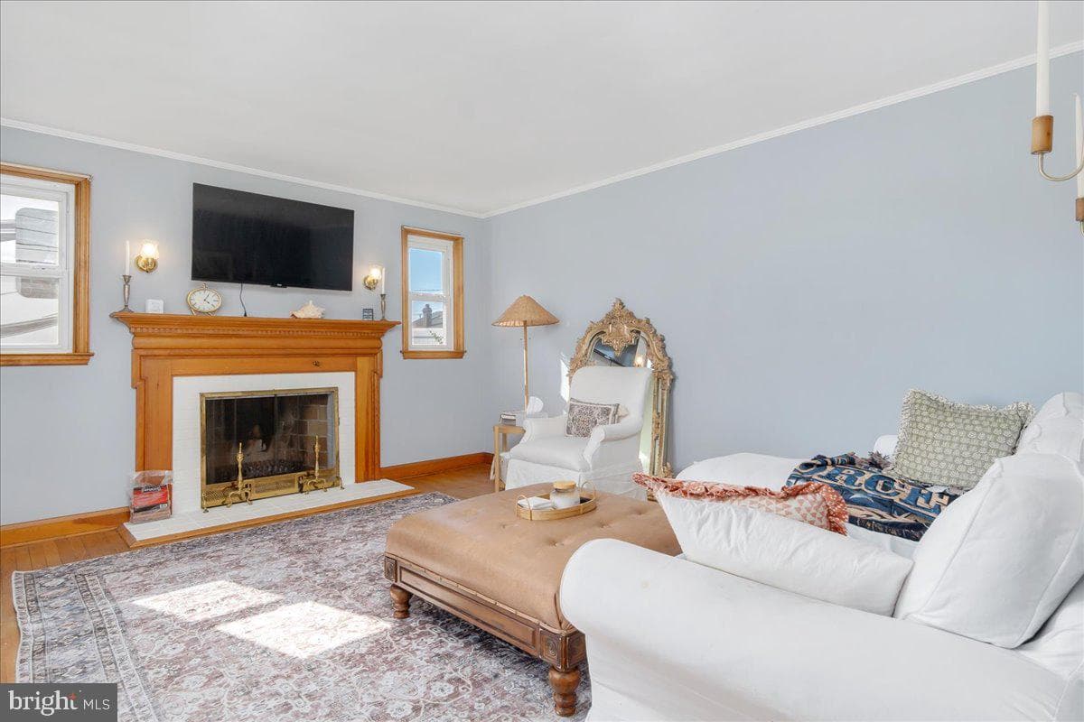 8466 Greenway photo 12