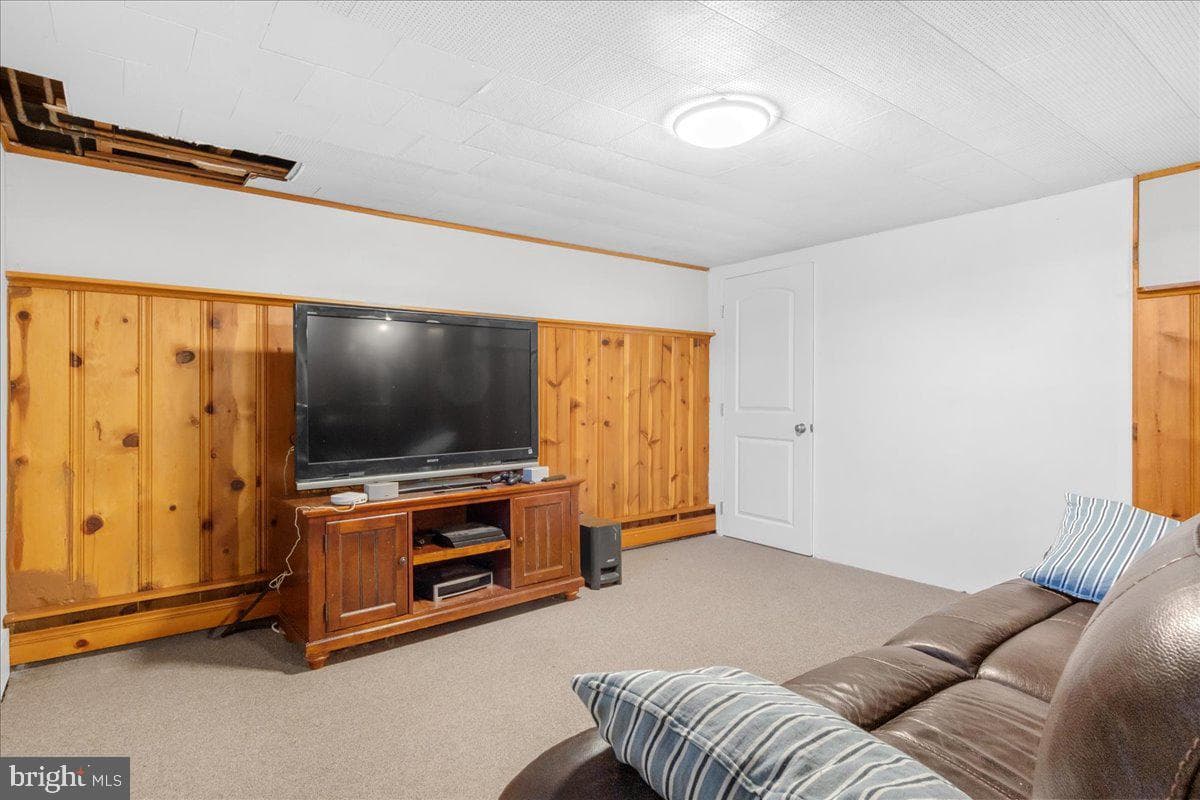 8466 Greenway photo 28