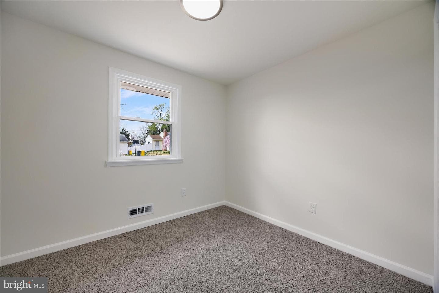 1531 Tieman Drive photo 12